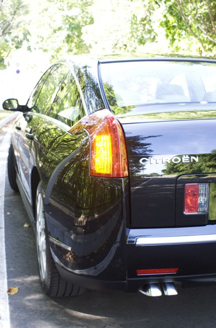 ガスコーティングのハイブリッドナノガラスのゼウスを施工したシトロエンＣ6