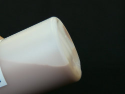 うろこ・油膜落しに最適なガラス研磨コンパウンド『ガラスリフレッシャー』の使用前には沈殿しているセリウムを十分に撹拌すること