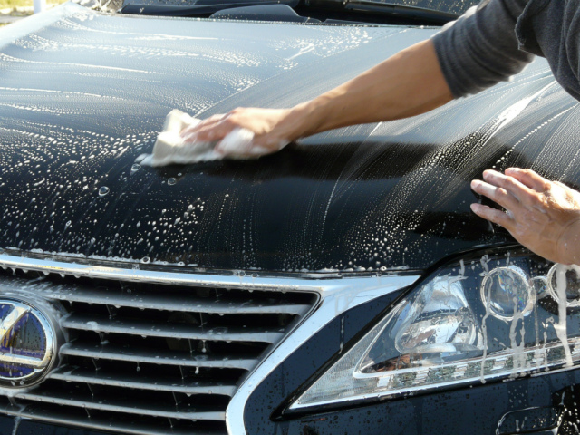 洗車用カーシャンプー「パーフェクトシャンプー１Ｌ」はレクサスRXの様な高級車や輸入車のメンテナンス洗車にも最適
