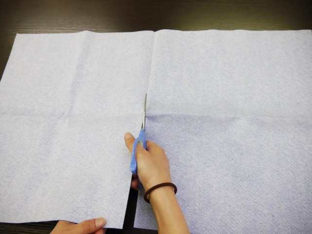 水滴を拭き切る新型マイクロファイバー 洗車の拭き上げ 拭き取りに 抜群の吸水力 速乾性 毛羽立ち 縫い目がなく拭きキズを防ぐ 超極細繊維のカーケア専用クロス マイクロファイバーセーム