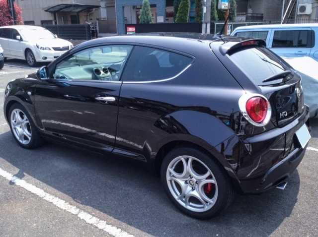 アルファロメオ　ミトにガラス系コーティング全般に対応したメンテナンス剤「コーティングコンディショナー」を施工したコーティング評価・レビュー・口コミ