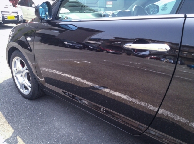 アルファロメオ　ミトにガラス系コーティング全般に対応したメンテナンス剤「コーティングコンディショナー」を施工したコーティング評価・レビュー・口コミ