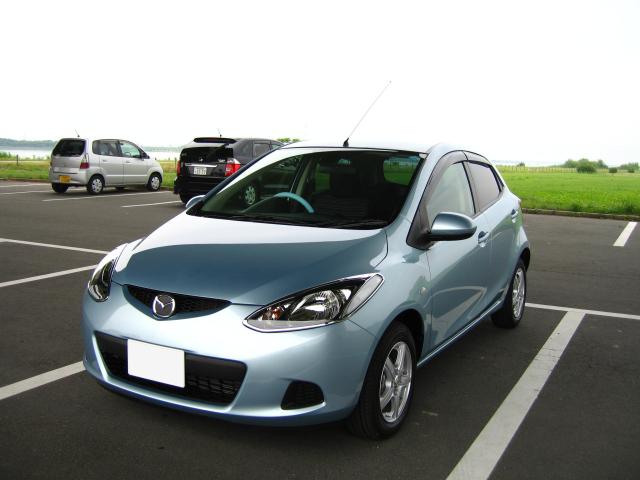 ガラスコーティング剤　車のコーティング マツダ　デミオ