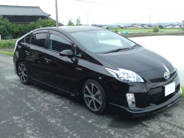 ガラスコーティングのハイブリッドナノガラスゼウス施工のブラックパール