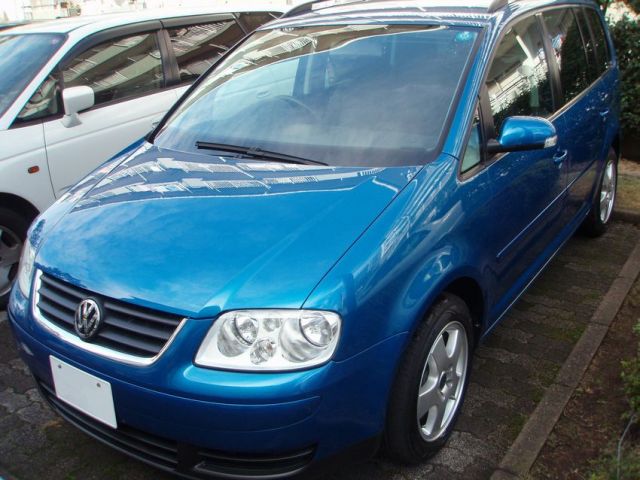 ガラスコーティングのハイブリッドナノガラスゼウスを施工したフォルクスワーゲン