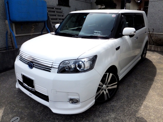 ガラスコーティングのハイブリッドナノガラスゼウスを施工されたお車