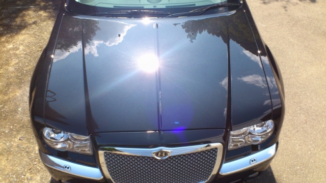 フロントガラス CHRYSLER （クライスラー）DODGE デュランゴ 4D SUV H.11- UV&IRカット 色:グリーン ボカシ:ブルー 565303