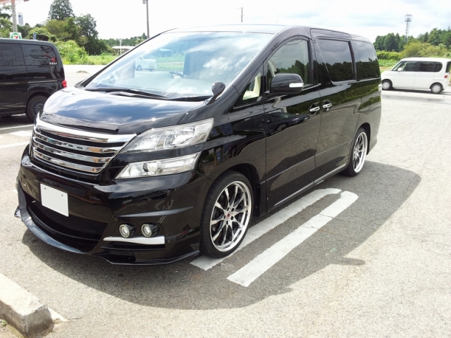 トヨタ・ヴェルファイアのコーティング評価・口コミ。イージス、ゼウス、ファイングロス、スーパービュークリアを使用。 
