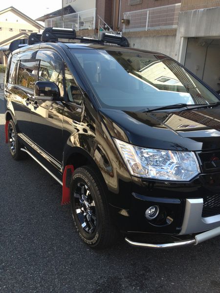 三菱・デリカD:5のコーティング評価・口コミ。コーティングコンディショナー、ゼウス、ファイングロスを使用。