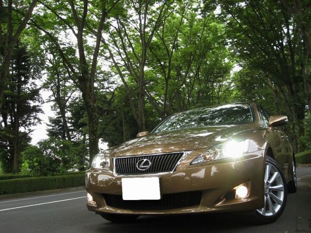 レクサス・IS350のコーティング評価・口コミ。ラスターベール､Ｗ-ＳＨＩＥＬＤ、ファイングロス、コーティングコンディショナー等を使用。 