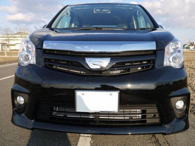 トヨタ・ノアのコーティング評価・口コミ。ゼウス、ゼウスβ､コーティングコンディショナー等を使用。 