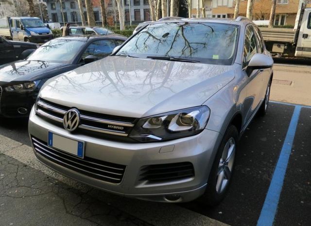 フォルクスワーゲン・トゥアレグハイブリッドのコーティング評価・口コミ。ゼウス、ファイングロス、コンディショナーを使用。