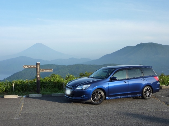 スバル　エクシーガアドバンテージラインの洗車後の濡れたボディをサッと一拭き！ガラス系コーティング『ラスターベール』を施工したコーティング評価・レビュー・口コミ