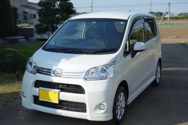 ダイハツムーヴに、デポジット対策に最適なポリマー系コーティング『ファイングロス』をコンディショナーとブレンド施工したコーティング評価・レビュー・口コミ