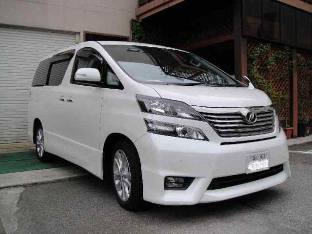 ガラスコーティング施工例　トヨタ　ヴェルファイア　ホワイトパールマイカクリスタルシャイン