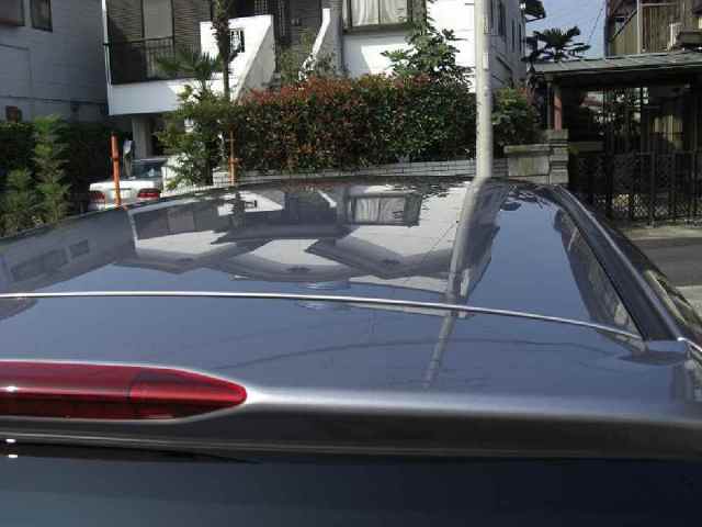 ガラスコーティング施工例　車　ルーフ　シルバーメタリック