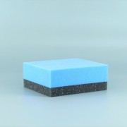 付属するコーティングスポンジは小さくカットしても使いやすい背板付きのコーティングスポンジで、施工性に非常に優れます