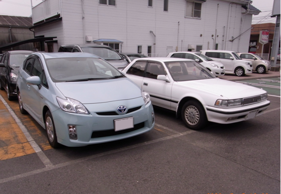 ガラスコーティング施工例 トヨタ　プリウス　アクアブルーメタリック