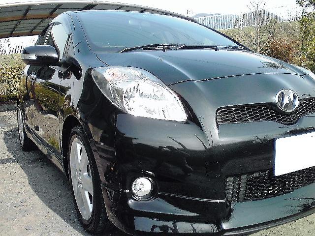 ガラスコーティング施工例 ブラックパール トヨタ　ヴィッツ　