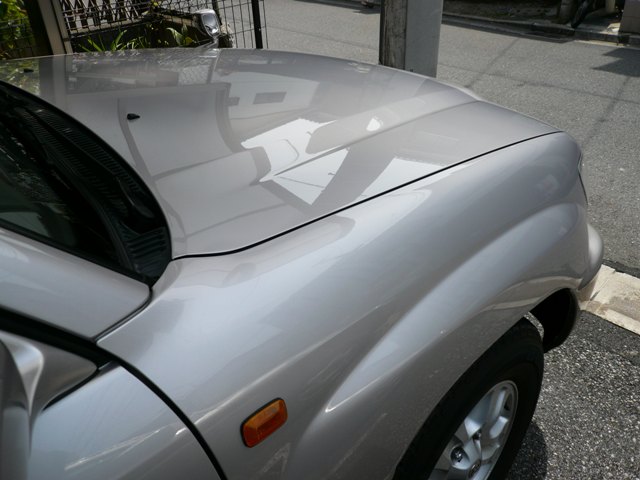 ガラスコーティング施工例 　トヨタ　ランドクルーザー100