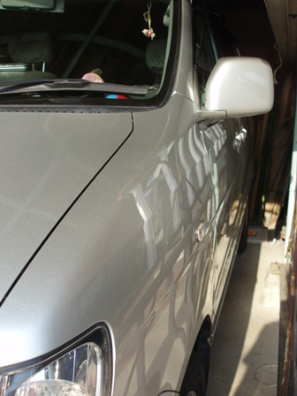 ガラスコーティング剤　車のコーティング