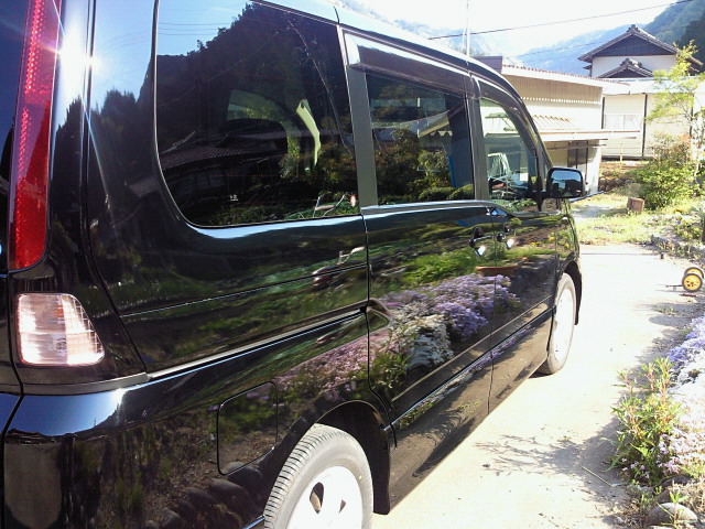 ガラスコーティング剤　車のコーティング 日産　セレナＣ25