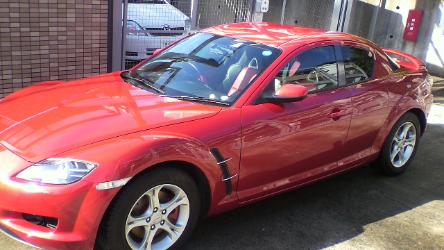 ガスコーティングのハイブリッドナノガラスのゼウスを施工した車