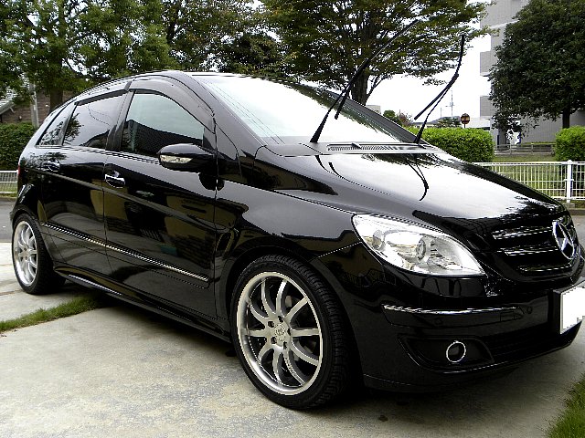 ガスコーティングのハイブリッドナノガラスのゼウスを施工したベンツ