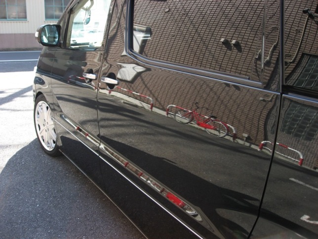 ガラスコーティングのハイブリッドナノガラスゼウスを施工したトヨタアルファード