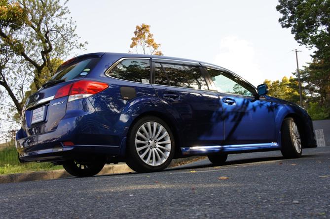 ガラスコーティングのハイブリッドナノガラスゼウスを施工したスバル レガシィツーリングワゴン