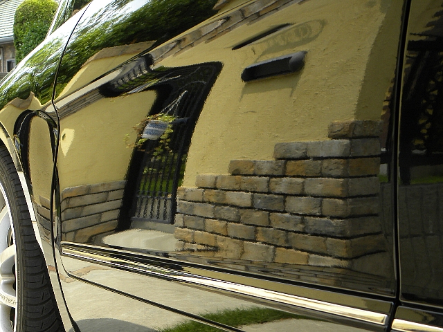 ガラスコーティングのハイブリッドナノガラスW-SHIELDを施工したメルセデスベンツ