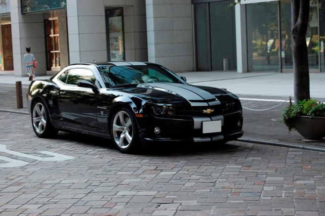 ガラスコーティングのハイブリッドナノガラスゼウスを施工したシボレーカマロSS