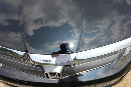 ガラスコーティングのハイブリッドナノガラスゼウスを施工したホンダエアウェーブ