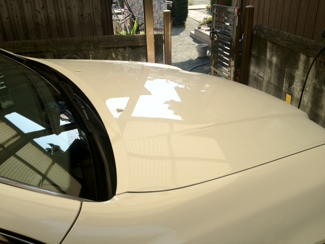 ガラスコーティングのハイブリッドナノガラスゼウスを施工したトヨタ　プログレ