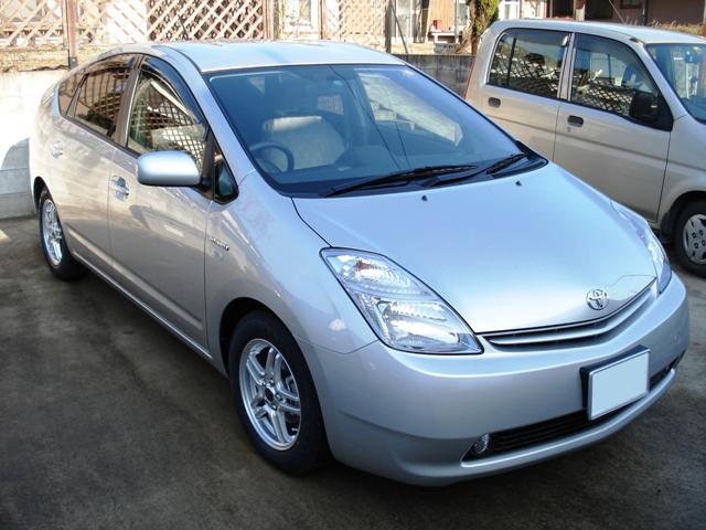 ガラスコーティング施工例　トヨタ　プリウス